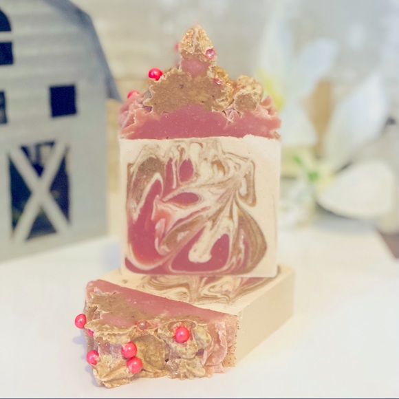 Strawberry Shortcake Goat Milk & Cream EOil Lather - Picture 2 of 2